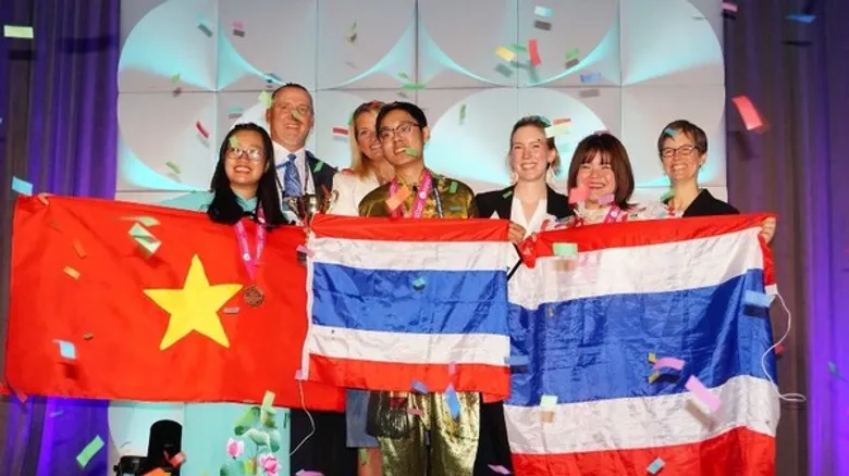 เด็กไทยเก่ง คว้าแชมป์โลก 2 เวทีการแข่งขัน Microsoft และ Adobe ให้กับประเทศไทย