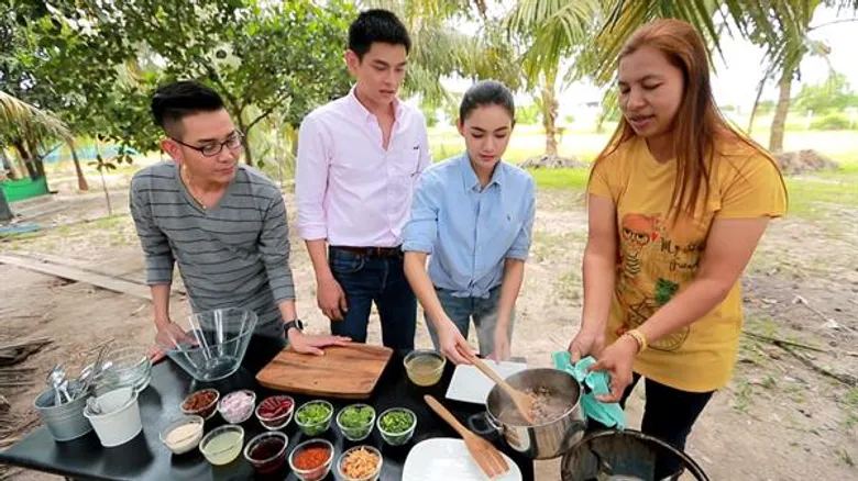 ทีวีไกด์: รายการ “ครัวลั่นทุ่ง” “เอี้ยง” อึ้ง ! “นนนี่” เป็น “แม่ศรีเรือน” โชว์เสน่ห์ปลายจวักกับเมนู “ลาบเป็ด” มัดใจ