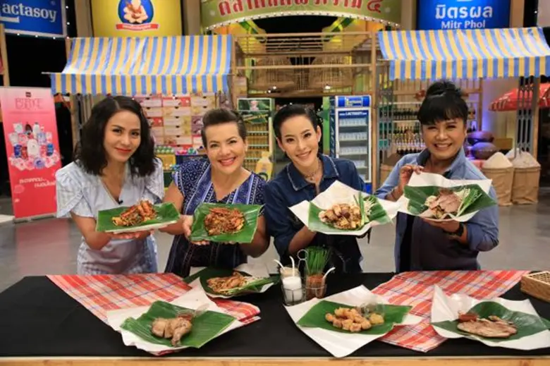 ทีวีไกด์: รายการ “ตลาดสดพระราม ๔”  “หนิง-ปณิตา” ล้วงสูตรเด็ดผัดไทยไฟทะลุ รสชาติระดับมิชลินสตาร์