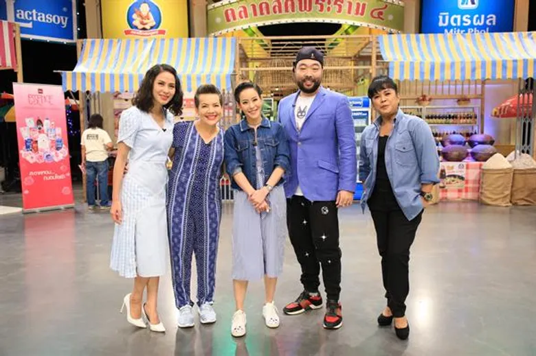 ทีวีไกด์: รายการ “ตลาดสดพระราม ๔” “หนิง-ปณิตา” ล้วงสูตรเด็ดผัดไทยไฟทะลุ รสชาติระดับมิชลินสตาร์