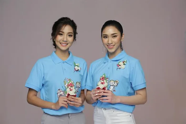 มิสทีน ไทยแลนด์ พร้อมใจใส่เสื้อสีฟ้าต้อนรับ “วันแม่แห่งชาติ” พร้อมชวนอุดหนุนดอกมะลิ สภาสังคมสงเคราะห์ สื่อแทนความรัก