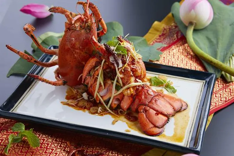 ยกขบวนบอสตันล็อบสเตอร์ สด จากท้องทะเล ปรุงรสอร่อยหลากหลายสไตล์ 7 – 20 สิงหาคม 2561 ณ 5 ห้องอาหารยอดนิยม โรงแรมเซ็นทาราแกรนด์ เซ็นทรัลพลาซา ลาดพร้าว กรุงเทพฯ