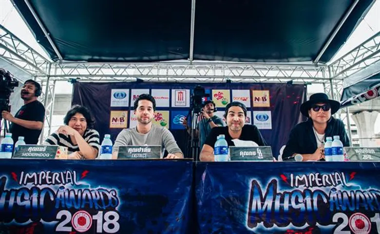 สะเทือนวงการเพลงร็อกเมืองไทย “Autta” จับมือ “Retenner”คว้าแชมป์ “Imperial Music Awards 2018” รวมพลังคนวัยมันส์ คนพันธุ์ร็อก!!! “บิ๊กแอส-อินสติงค์” จัดเต็ม!! โชว์สุดเจ๋ง มันส์เหวี่ยง