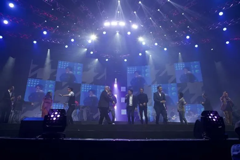 แฟนเพลงยกนิ้ว คอนเสิร์ตบอยโกฯ ภาค 2 สุดคุ้มมีครบทุกรส จัดหนักศิลปินร่วมโชว์แน่นเวที พี่ตูนก็มา! ประทับใจทุกช่วง