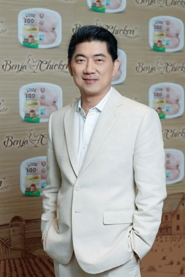 ครั้งแรกของโลกที่เลี้ยงไก่ด้วยข้าวกล้องและเป็น 100 % Natural Product เปิดตัวผลิตภัณฑ์ “Benja Chicken” ไก่สดซุปเปอร์พรีเมียม