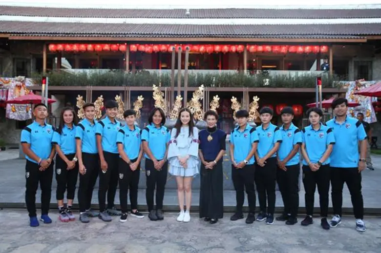 พลิกผืนดินเป็นผืนนา เนรมิต “นาล้ง” เชิดชูคุณค่าข้าวไทย ล้ง 1919 จัดนิทรรศการข้าวไทย แสดงภูมิปัญญา นวัตกรรม และนาข้าวเขียวชอุ่ม บนพื้นที่ประวัติศาสตร์ สุดฮิปริมแม่น้ำเจ้าพระยา 8-19 สิงหาคมนี้ “หวั่งหลี” ทำขวัญข้าวเอาฤกษ์เอาชัย – “มาดามแป้ง” ลุยดำนาเปิดแปลง