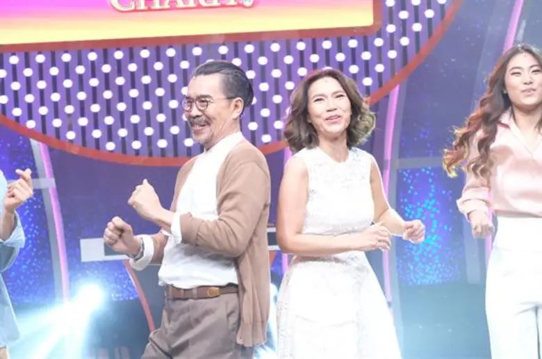 รายการ "4ต่อ4 All Star Charity" เสาร์ที่ ...