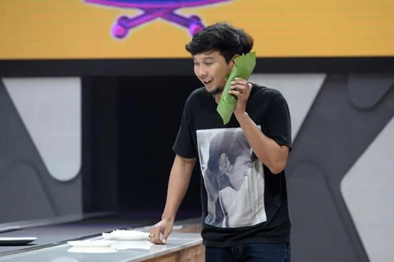 ทีวีไกด์: รายการ "Crazy Market ตลาดสัมผัส" “อ้น ศรีพรรณ” ยกธงขาว!!! เจอสายแข็ง คนทางบ้านปล่อยของดีใส่