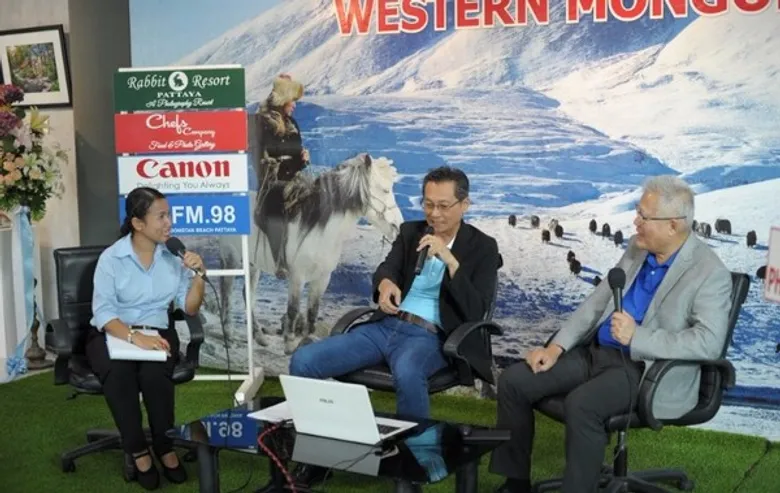 THE STEPPES OF WESTERN MONGOLIA “ทุ่งหญ้ามองโกเลียภาคตะวันตก” นิทรรศการภาพถ่ายมองโกเลีย ณ Exhibition Hall หอศิลป์ คณะศิลปกรรมศาสตร์ มหาวิทยาลัยบูรพา จัดแสดง 9 – 17 สิงหาคม 2561
