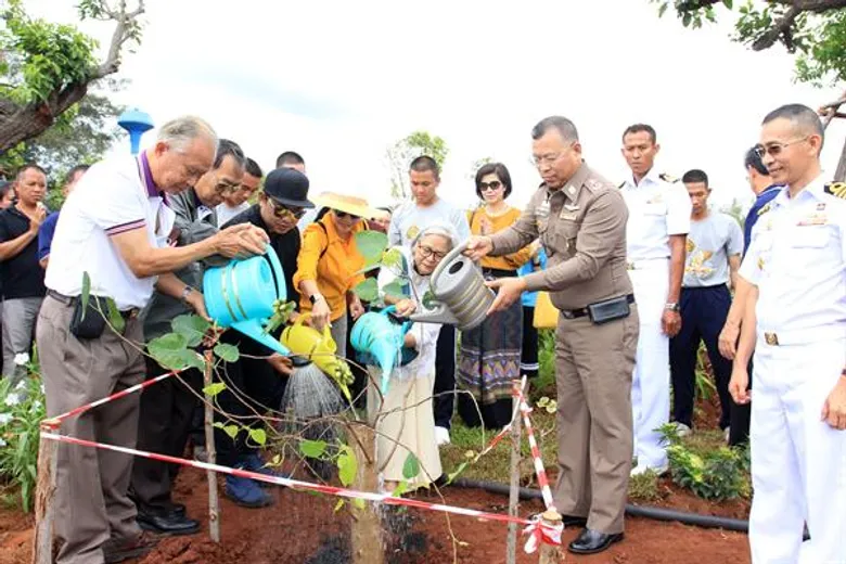 รวมใจ ปลูกสวนป่า "พุทธวนา"