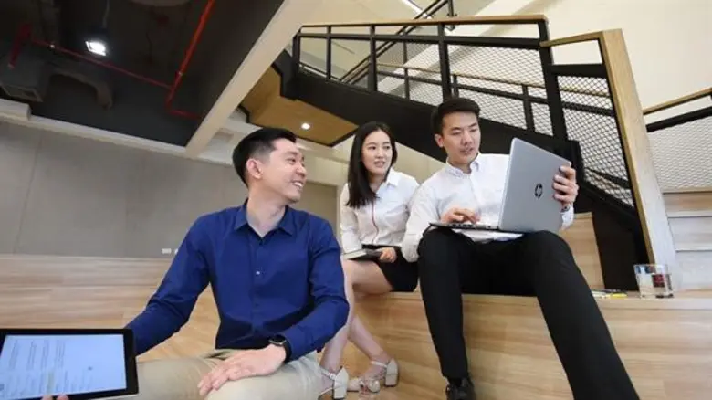 “ฮอนด้า” เปิดตัวสำนักงานใหม่ เน้นตกแต่งเรียบง่าย ทันสมัย และเปี่ยมด้วยแรงบันดาลใจ เพื่อปลุกพลังสร้างสรรค์คนทำงาน พร้อมรองรับการเติบโตของธุรกิจอย่างยั่งยืน