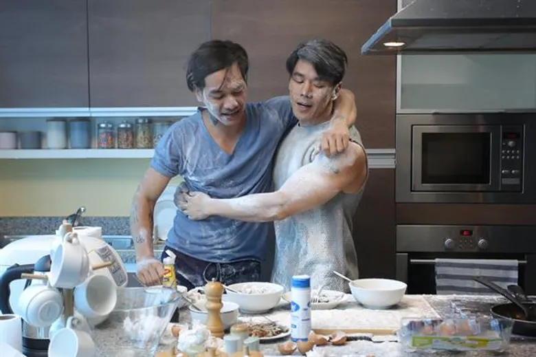 “กำปั้น” รับทั้งเกร็งทั้งเขิน เปิดซิงบท “เกย์” เลิฟซีนชายครั้งแรก ประเดิมให้กับซีรีส์ “เพราะรักมันซับซ้อน It’s complicated”