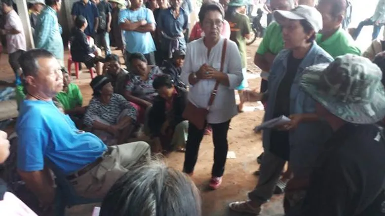 หัวหน้าผู้ตรวจราชการ ส.ป.ก. ลงพื้นที่ ประชุมชี้แจงแนวทางการจัดที่ดินทำกินให้ชุมชน ตามนโยบายรัฐบาล ตรวจติดตามงานและเยี่ยมราษฎร หมู่ 5 ตำบลไทรทอง อำเภอชัยบุรี จังหวัดสุราษฎร์ธานี
