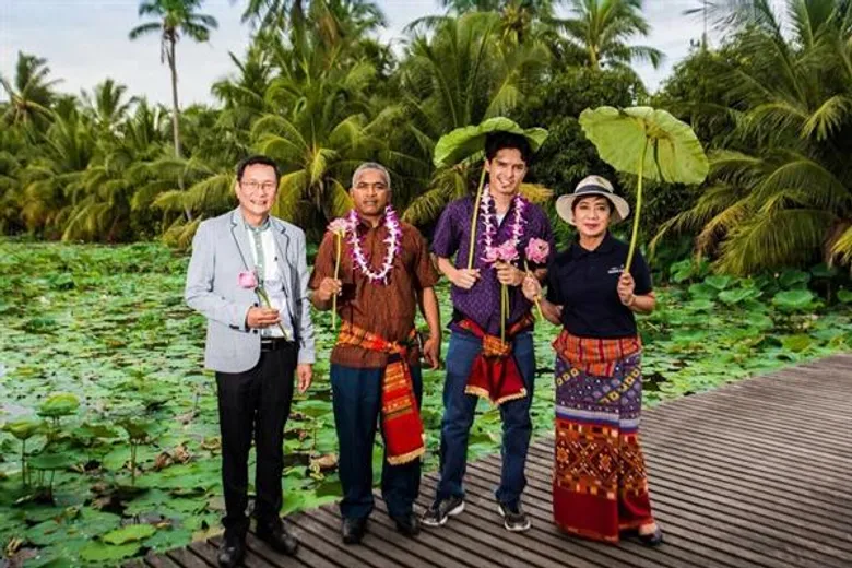 ผู้ว่า ททท. ปลื้ม โครงการ “แหล่งท่องเที่ยวตามรอยศาสตร์พระราชาฯ” จาก โครงการ 1 ไร่แก้จน จ.ราชบุรี ถึง อ่างเก็บน้ำต้นลำปะเทีย จ.บุรีรัมย์