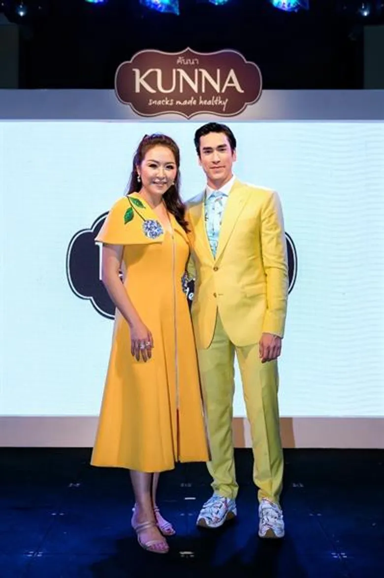 “KUNNA” คันนา ผลไม้อบแห้ง ขนมของฝากที่ 1 ในใจนักท่องเที่ยว เปิดบริการเดลิเวอรี่ “KUNNA Online: We pack, you give.” ส่งตรงของฝากยุคใหม่ ตอบโจทย์ผู้บริโภคยุคดิจิทัล พร้อม “ณเดชน์ คูกิมิยะ” มาร่วมเป็นแขกรับเชิญพิเศษ