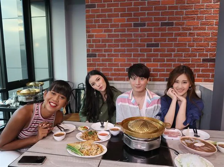 ทีวีไกด์: รายการ “#TEAMGIRL” “เจนนี่-มุก-เจน” ควง “คริส” ตะลุยย่านโชคชัย 4 จัด “5 ร้านอร่อยคับซอย”
