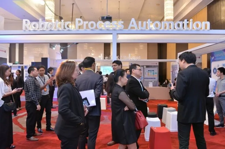 ฟูจิ ซีร็อกซ์ ตอกย้ำผู้นำนวัตกรรมการพิมพ์ โชว์เทคโนโลยี AI/IoT/IoH พลิกธุรกิจสู่อนาคตในงาน DocuWorld 2018