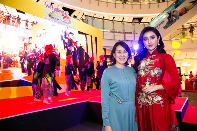 ยกเวียดนามมาไว้ใจกลางกรุงเทพกับงาน “เวียดนามีส กู๊ดส์ แอนด์ ทัวริซึ่ม วีค อิน ไทยแลนด์ 2018” ครั้งที่ 3 จัดเต็มสินค้าเวียดนามแท้ๆ และโปรโมชั่นท่องเที่ยวที่พลาดไม่ได้