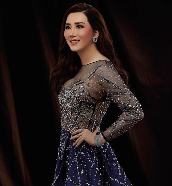 “แอน จักรพงษ์” 40 กะรัต สวย และ รวยมาก ลั่น ! ปีทองของชีวิต...ครึ่งปีหาเงินได้เกือบพันล้าน