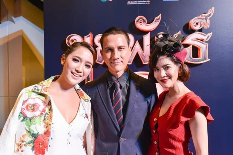 “ไอ้เสือบุก” ผู้พันเบิร์ด ผนึกกำลัง เป้ อารักษ์ พร้อมจอมโจรเชิ้ตดำกระหน่ำยิง อนันดา ไม่ยั้ง “สหมงคลฟิล์มฯ” จัดเต็ม อลังการเดือด เปิดตัว “ขุนพันธ์ 2” รอบปฐมทัศน์