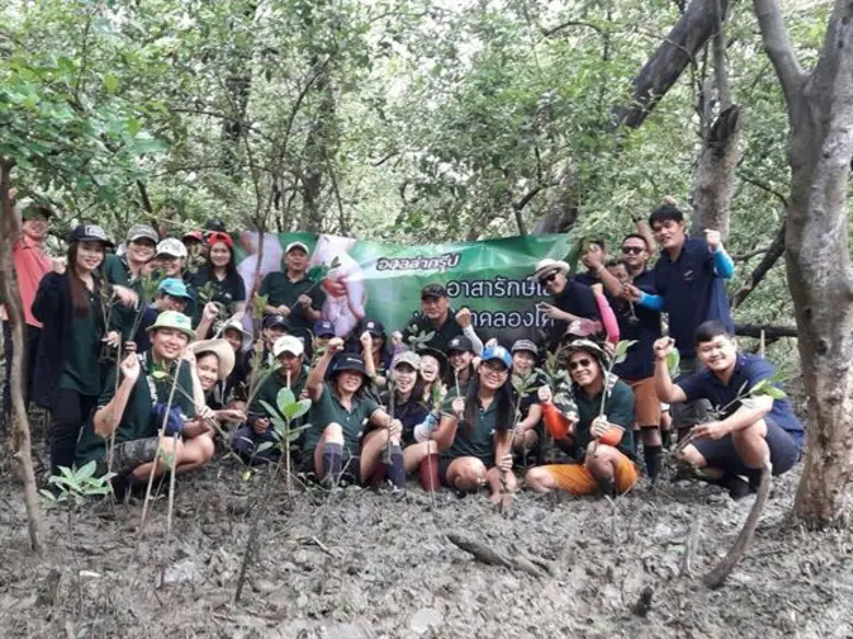 คุณธราธร รัตนศรีทอง ประธานเจ้าหน้าที่ปฏิบ...