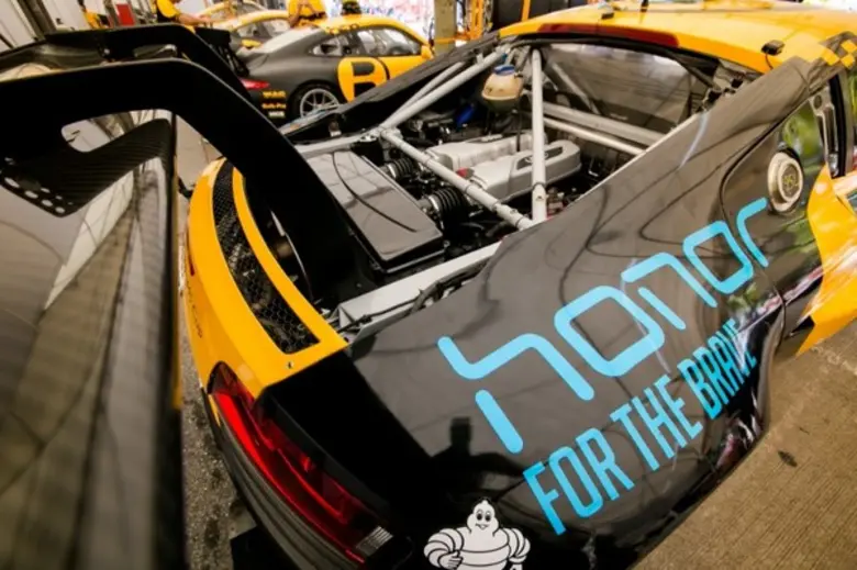 ออเนอร์เพลย์ (Honor Play) เดินเครื่องเต็มสูบเปิดตัวในประเทศไทย พร้อมประกาศจับมือ Audi Sport R8 LMS ออเนอร์เพลย์ประกาศร่วมมือ Audi ชูจุดเด่นผลิตภัณฑ์ที่มาพร้อมความเร็วและสมรรถนะ