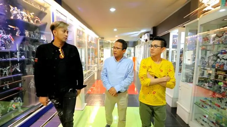 ทีวีไกด์: รายการ “ครัวลั่นทุ่ง” “บอล เชิญยิ้ม” สวมวิญญาณ “พ่อครัวหัวป่าก์” คว้าตะหลิวปรุง เมนู “กระท้อนทรงเครื่อง”
