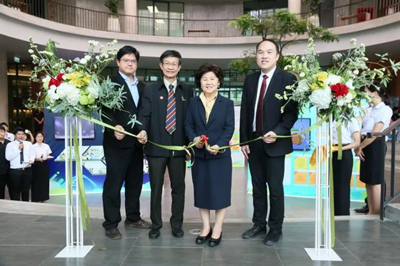 ธรรมศาสตร์ ปลุกตลาดวิชายุค 4.0 เปิดตัว “เจน เน็กซ์ อะคาเดมี่” ห้องเรียนสำหรับทุกวัย พร้อมจัดงาน “เจน เน็กซ์ เอ็ดดูเคชั่น 2018” โชว์นวัตกรรมการเรียนของโลกแห่งอนาคต