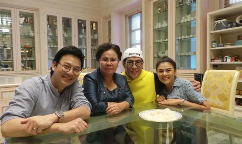 ทีวีไกด์: รายการ “เหย้าเยือนเพื่อนกัน” “พี่เบิร์ด-ธงไชย” พาเที่ยวลาว!! เยือนบ้านสุดหรู “แม่ดาว-บุญเฮือง”