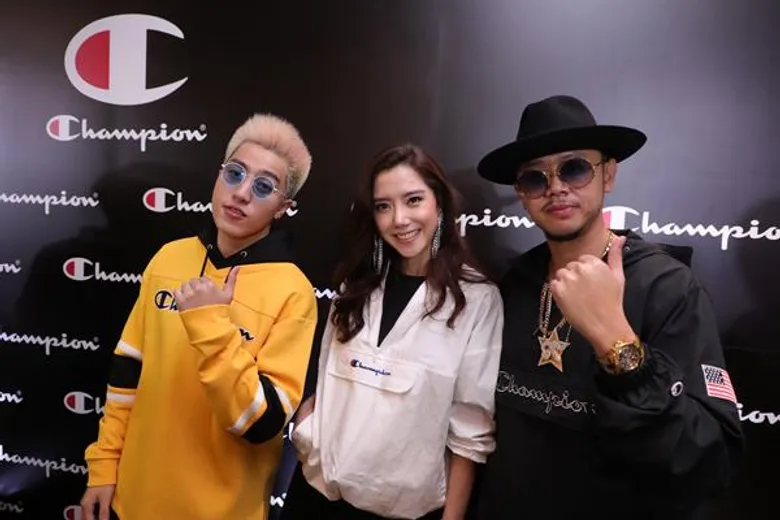 เหล่าคนดังสายสปอร์ตไลฟ์สไตล์ ร่วมฉลองเปิดร้าน Champion แห่งแรกของไทย ที่ชั้น 3 โซนเอเทรียม ศูนย์การค้าเซ็นทรัลเวิลด์