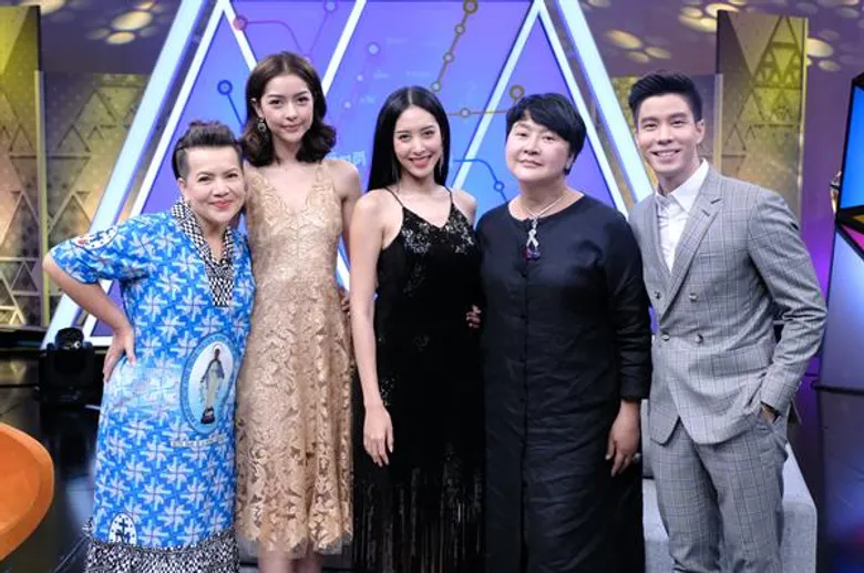 ทีวีไกด์: รายการ “สวัสดี Station” พาย้อนยุค จับ “เพลงขวัญ-เฌอเบลล์” ฉะกันกลางรายการ!!