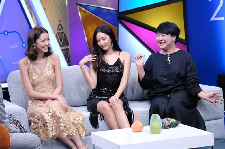 ทีวีไกด์: รายการ “สวัสดี Station” พาย้อนยุค จับ “เพลงขวัญ-เฌอเบลล์” ฉะกันกลางรายการ!!