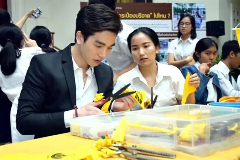 ฟิล์ม – ตงตง ร่วมรณรงค์หารายได้ช่วยเหลือผู้ป่วยยากไร้ เนื่องใน “วันมหิดล” ประจำปี 2561