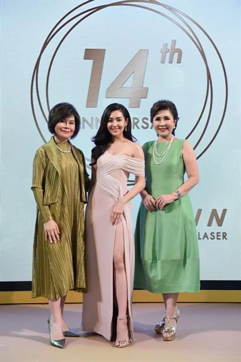 “เบลล่า” ควง “ป้อง” แชร์เคล็ดลับผิวดี หุ่นแซบ ดูดีทุกมุมมอง ในงานเปิดตัวแคมเปญ “BEAUTY 360 at Romrawin”