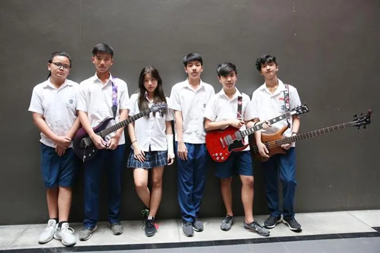เผยโฉม 9 วงสุดท้าย เข้าชิงชนะเลิศ “Hotwave Music Awards 2018” ลุ้นผลพร้อมกันวันอาทิตย์นี้ ถ่ายทอดสดช่อง GMM25