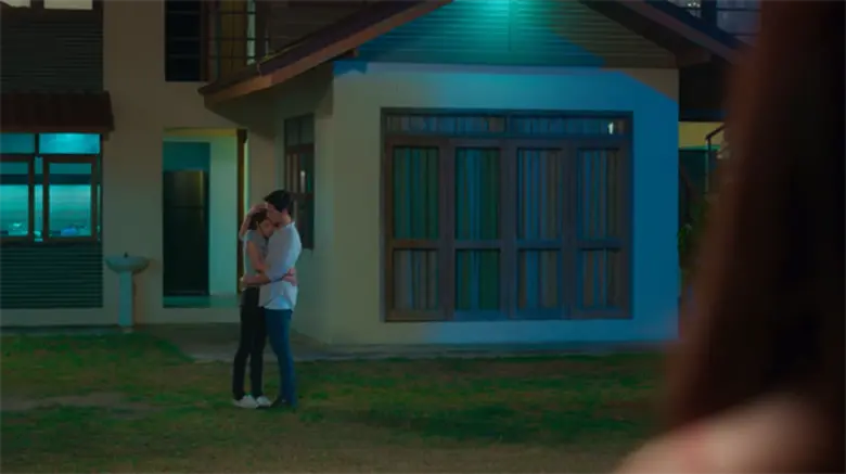 น้ำตาคลอ “มุก” ปวดใจ “คริส-มีน” กอดกันกลม!!!