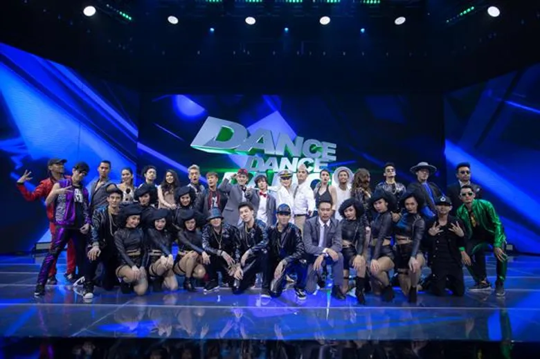 “Dance Dance Dance Thailand” LINE TV Originals รายการล่าสุด บน LINE TV มิติใหม่ของเรียลลิตี้กับการแข่งขันเต้น ที่มาพร้อมกับโชว์สุดอลังการ สะท้อนศักยภาพและการก้าวข้ามผ่านขีดจำกัดของเซเลบไทย