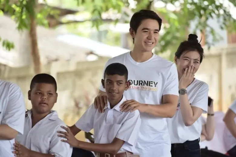 พพ. นำแฟนรายการ E Journey Real Live Thailand