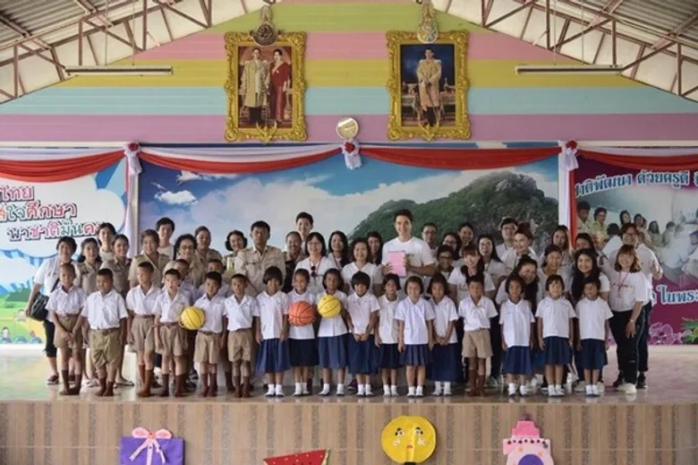 พพ. นำแฟนรายการ E Journey Real Live Thailand