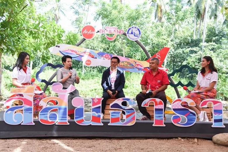 ททท. ร่วมกับแอร์เอเชีย จัดทริปสุดพิเศษ พาบินลัดฟ้าด้วยเครื่องบินลายใหม่ “สีสันธารา” (Shades of the Rivere) สัมผัสวิถีชุมชน ณ ชุมชนพรหมโลก จ.นครศรีธรรมราช