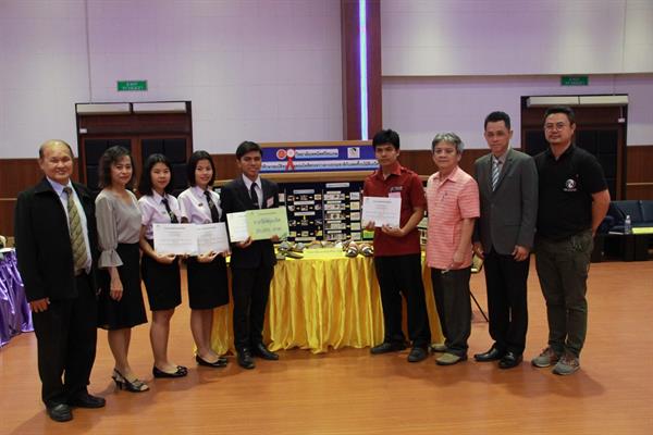 กยท. จัดเวทีประกวดโครงงานวิจัยด้านยางพาราระดับมัธยม – อาชีวศึกษา ประจำปี 2561 2 ทีมอาชีวะผลงานเข้าตา คว้ารางวัลชนะเลิศ รวม 2 ประเภท ซิวเงินรางวัลรวม 120,000 บาท