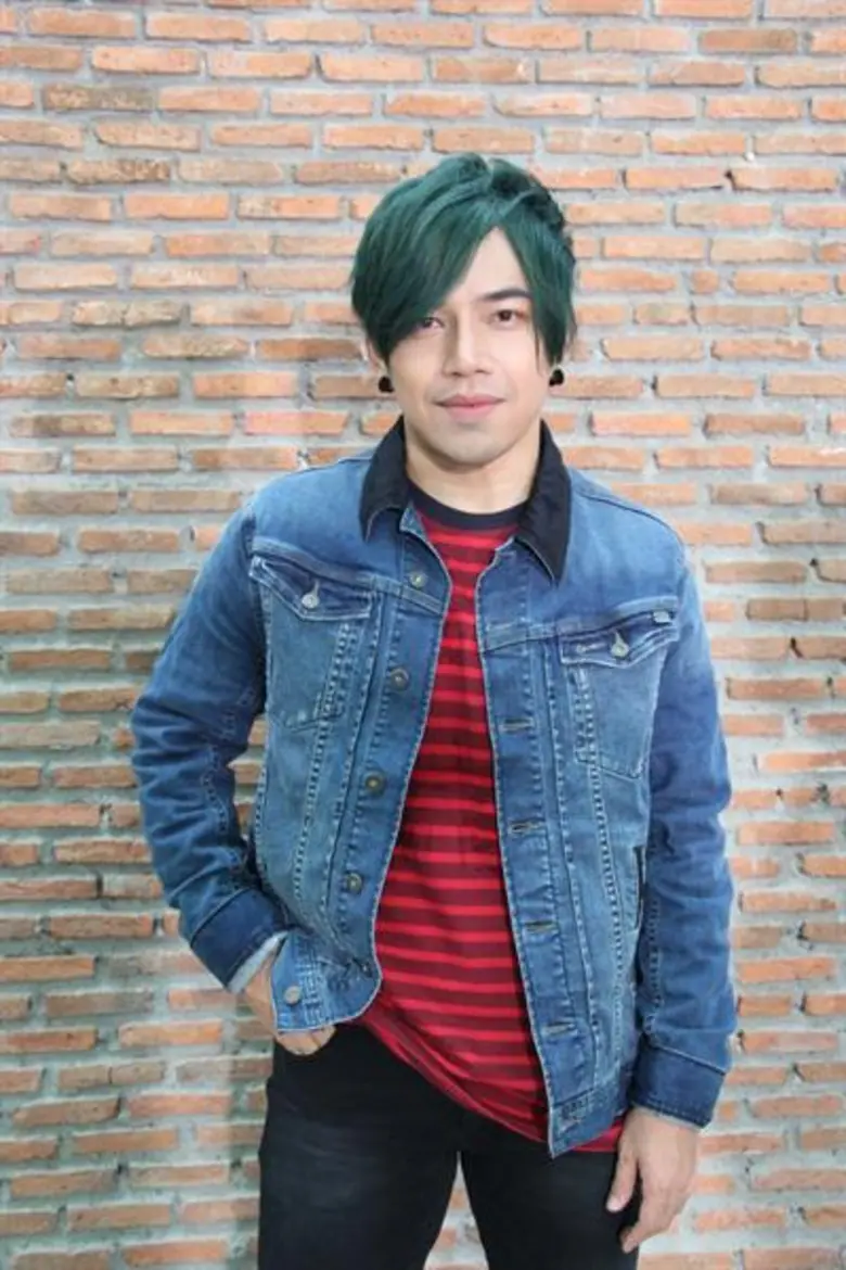 เพลง "เคียว" ของศิลปินวง "เฟลม" จากอาร์สย...