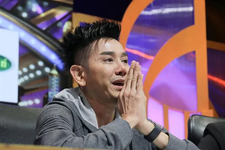 คณะลิเกเด็ก เปิดฟลอร์โชว์ลีลา ทำ “เอ-ไชยา” หลั่งน้ำตาไม่หยุด!
