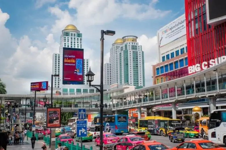 เพชรัตน์ เกียรติวิศาลชัย ผู้จัดการทั่วไปข...
