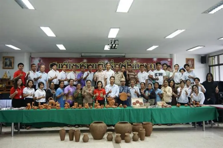 บริษัท ไปรษณีย์ไทย จำกัด (ปณท) จับมือ คณะ...