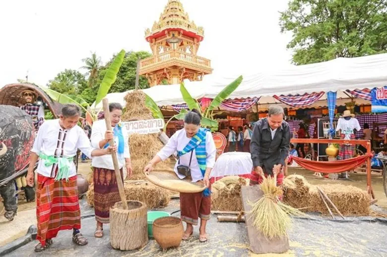 สุดยิ่งใหญ่ตระการตากับบ้านละทาย