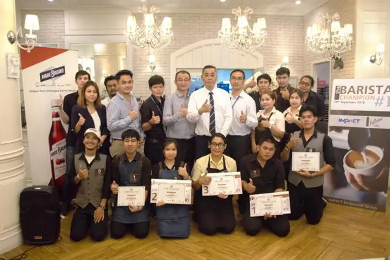 นายลอย จุน ฮาว ผู้จัดการทั่วไป บริษัท อิม...