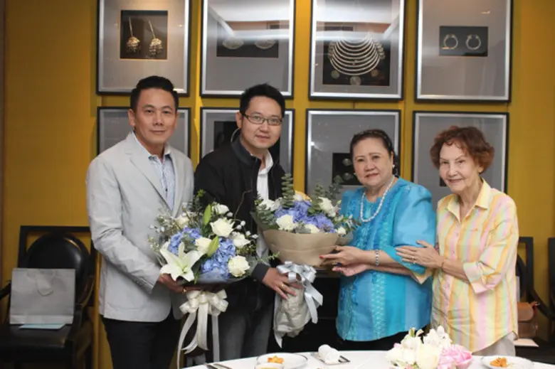 คุณหญิงสุภัทรา ตันติพิพัฒน์พงศ์ (ที่2จากข...
