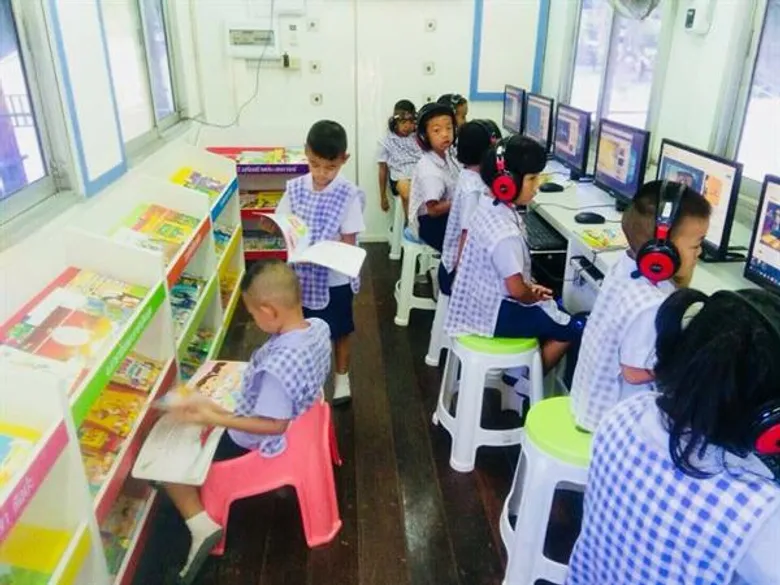 สำรวจ 5 ฟังก์ชันสุดเก๋ของสื่อการเรียนรู้ใหม่ “โมบายไลบรารี่” โฉมใหม่ พร้อมเข้าถึงทุกพื้นที่โรงเรียนห่างไกล
