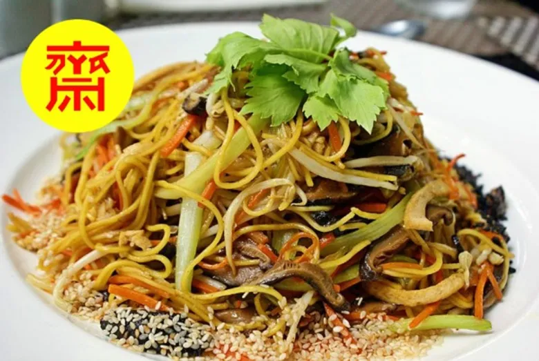 โปรโมชั่น เทศกาลกินเจ เพียง 350 บาท ที่ห้องอาหารเดอะสแควร์ โนโวเทล เพลินจิต